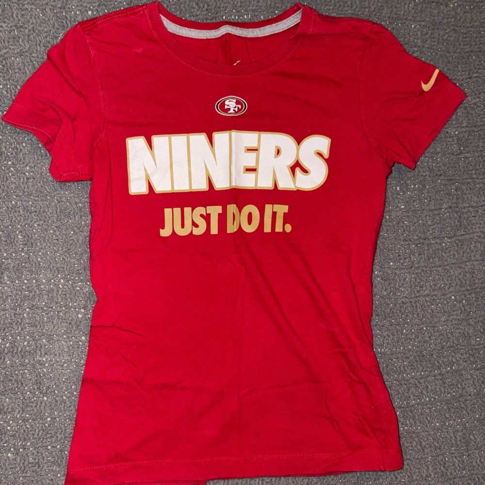 Nike Women's Red 49ers Graphic Tee